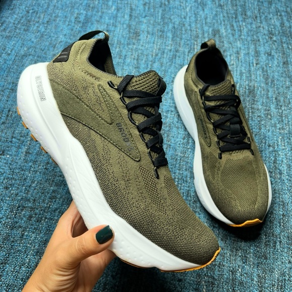 Brooks Glycerin Stealthfit 21 Running Shoes in Olive Green Black White Men's 9 - Picture 1 of 9